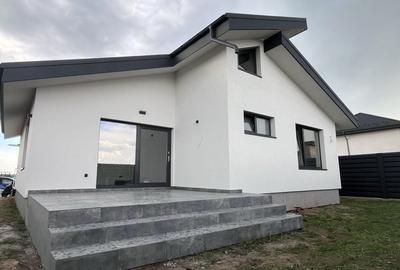 Casă cu 3 camere în Central - 3