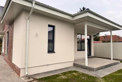 Casa - 4 camere - Canalizare/Apa - Asfalt - Gaze/Curent - Darza Crevedia - 2