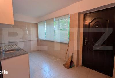 Casă cu 3 camere cu Teren 1159 Mp în Tineretului - 1