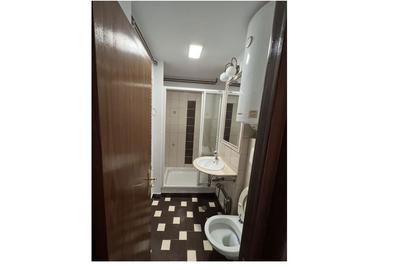 Apartament cu 4 camere în Central - 2