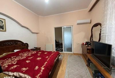 Casă cu 4 camere în Central - 2