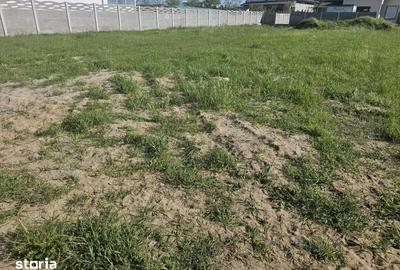 Teren de 742 mp, în Moșnița Nouă