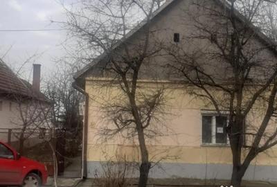 Apartament cu 4 camere în Aluniș - 1