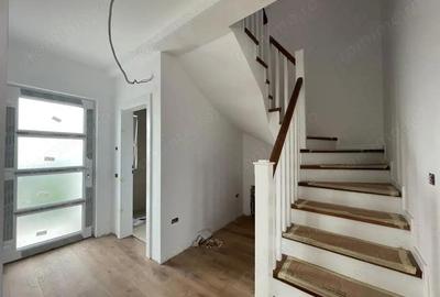 Casă cu 4 camere cu Teren 335 Mp în Urseni - 12