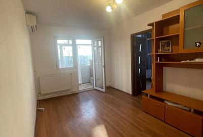 Apartament cu 2 camere semidecomandat în Casa de Cultură - 9