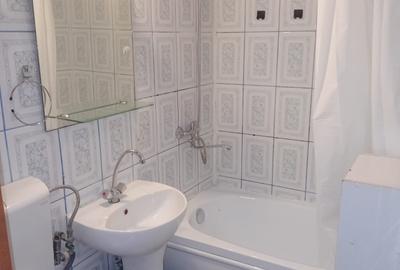 Apartament cu 2 camere semidecomandat, mobilat în Florilor - 9