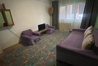 Apartament cu 3 camere decomandat în Alexandru cel Bun
