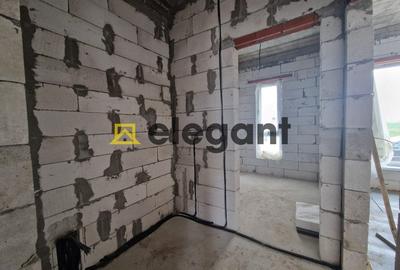 Casa, parter cu pod, 80 mp utili, teren 477 mp, zona Metro - 6
