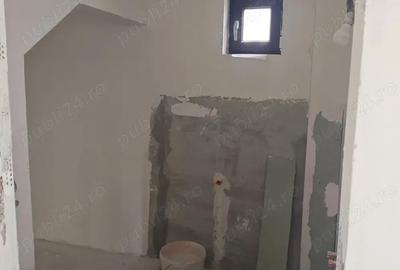 Casă cu 5 camere în Berislăvești - 13