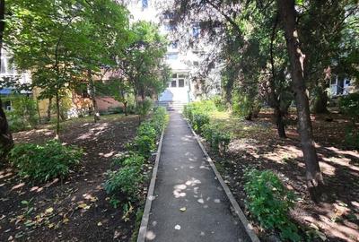 Apartament cu 2 camere în George Enescu - 5