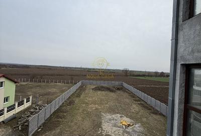 Casă cu Teren 2040 Mp în Central - 3