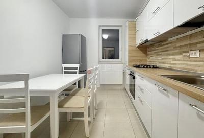 Apartament cu 3 camere decomandat, mobilat în Tractorul - 5