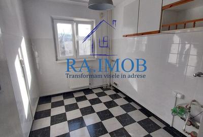 Apartament cu 3 camere semidecomandat în Malu Roșu - 4
