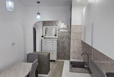 Ap renovat, 2 camere, et. 4/10, zona Ghe. Lazar! - 11