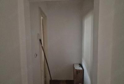 Garsonieră decomandată în Central - 5