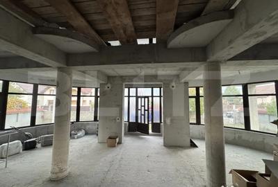 Casă cu 2 camere cu Teren 800 Mp în Șișești - 9