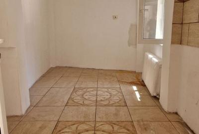 Apartament cu 4 camere decomandat în P-ța Ovidiu - 7