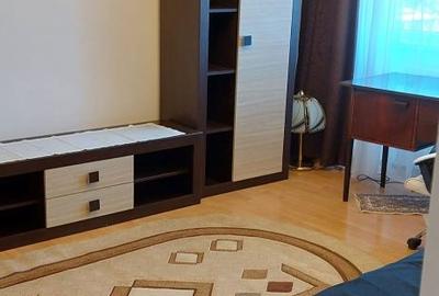 Apartament cu 2 camere decomandat în Podul de Fier - 1