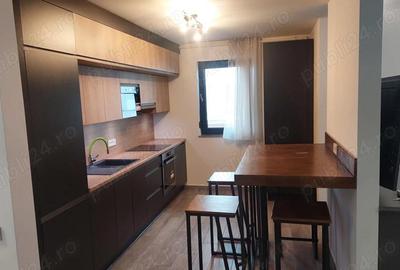 Apartament cu 3 camere semidecomandat în Central - 2