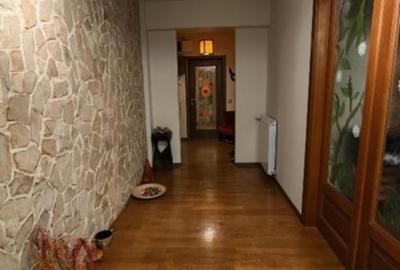 Apartament 5 Camere, 3 Băi, cu curte proprie UNIRII - 8