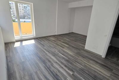 Apartament cu 2 camere semidecomandat în Sebastian - 6