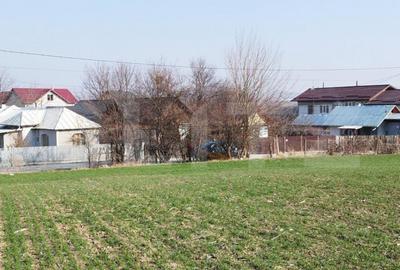 Teren de 12223 mp, în Central - 2