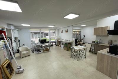 Spatiu Comercial / Birouri | Finisat | Loc de parcare inclus | Str. Marginii - 1