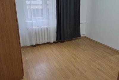 Apartament cu 4 camere decomandat în Vitan - 12