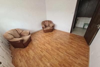 Ap 2 cam in Campina, 58 mp, et 3-- 59.000e - 18