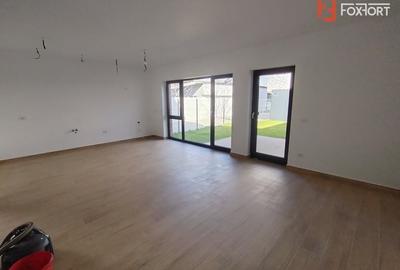 Casă individuală cu 4 camere cu Canalizare în Buziașului - 1