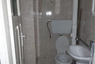 Inchiriez sau vand garsoniera confort 2 Str. Nicolae Titulescu - 3