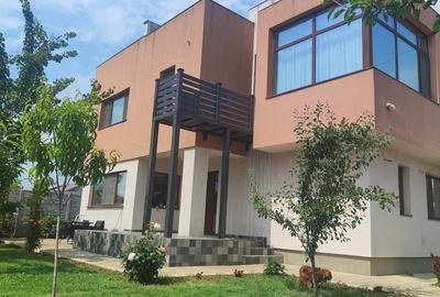 Casă cu 3 camere în Bătești - 2