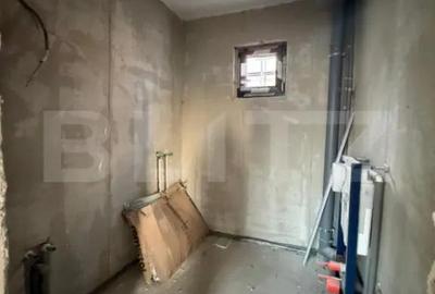 Casă cu 4 camere cu Teren 324 Mp în Central - 2