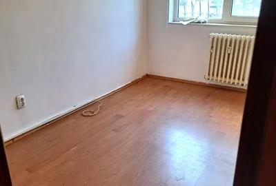 Apartament cu 3 camere decomandat în Tomis Nord - 1