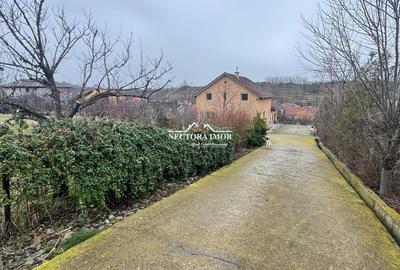 Casă cu 3 camere decomandat în Central - 17