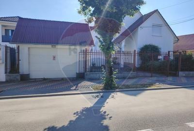 Casă / Vilă cu 8 camere de vânzare în zona Central - 39