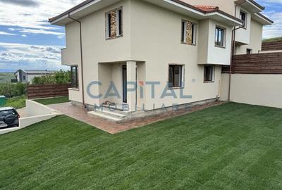 Case tip duplex, ansamblu privat cu panorama superba - 13