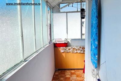 Apartament 2 camere decomandate, zona Petrodava - 14