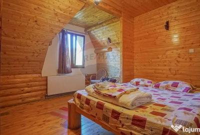 Casă cu 8 camere cu Teren 1000 Mp în Timișu de Jos - 9