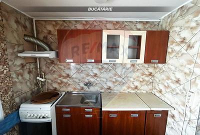 Apartament cu 2 camere semidecomandat în Traian - 3