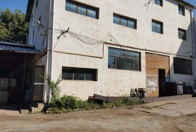 Spațiu comercial, de 698 mp, în Central - 7