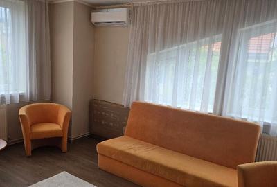 Inchiriez apartament 2 camere decomandat in Deva, zona Gojdu, etaj 2, - 1