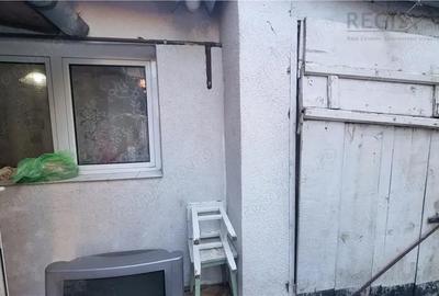 Apartament cu 4 camere, mobilat în 15 Noiembrie - 2