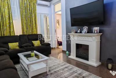 Apartament cu 4 camere decomandat în Universitate - 1