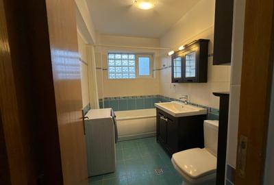 Apartament cu 3 camere decomandat în Băneasa - 11