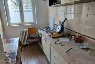 Inchiriez apartament 2 camere decomandate zona centrala - 3