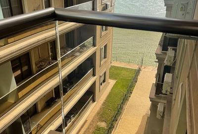 Apartament cu 2 camere semidecomandat în Cazino - 1