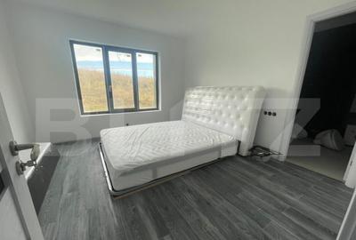 Casă cu 3 camere cu Teren 1100 Mp în Central - 1