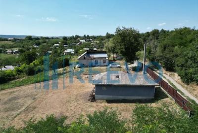 Casă cu 2 camere cu Teren 1425 Mp în Parincea - 6