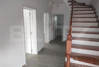 Casă cu 4 camere cu Teren 240 Mp în Central - 6
